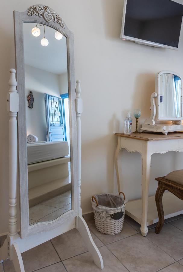 آداماس Blu Suites And Studios المظهر الخارجي الصورة