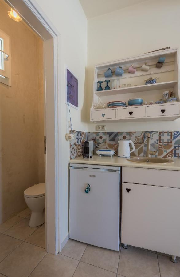 آداماس Blu Suites And Studios المظهر الخارجي الصورة