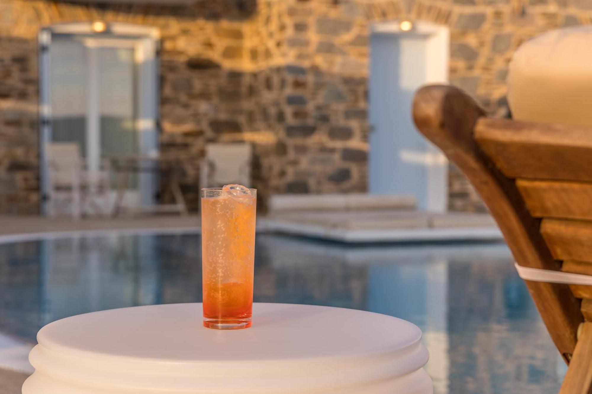 آداماس Blu Suites And Studios المظهر الخارجي الصورة